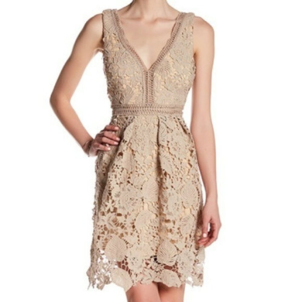 Romeo & Juliet Couture Beige Lace Sleeveless Dress W/ Plunging V-Neck & Crochet